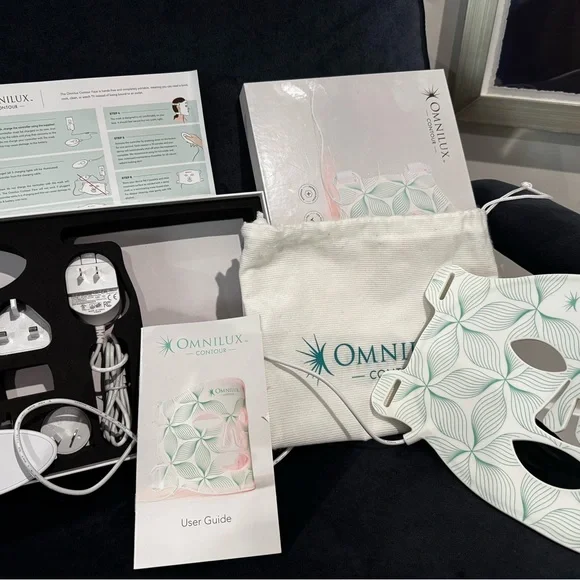 Contour LED Face Mask - Picture 9 of 16